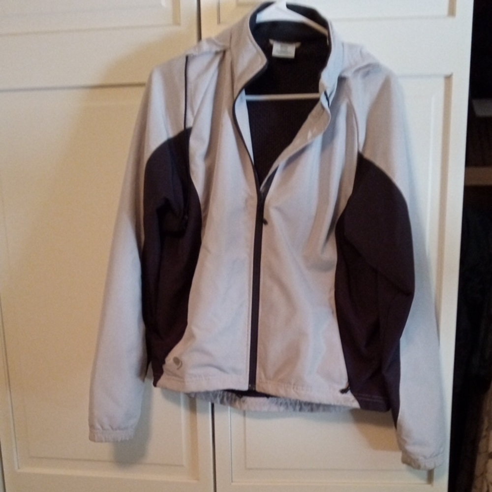 Gray Ski & Snow Jacket with Hood and Full-Length Zipper
